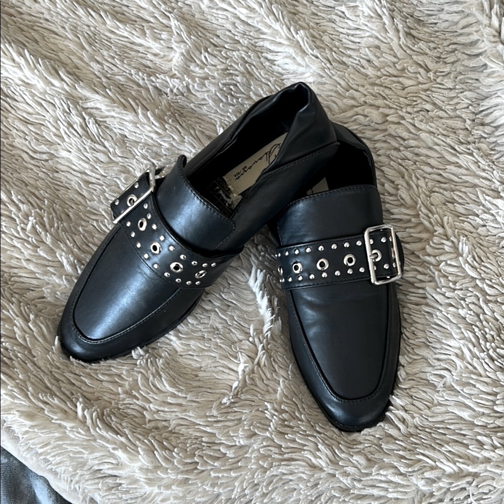 🖤🩶Vintage Havana•Black Loafers with Silver Studded Buckle•Sz 7.5•NWOB🖤🩶